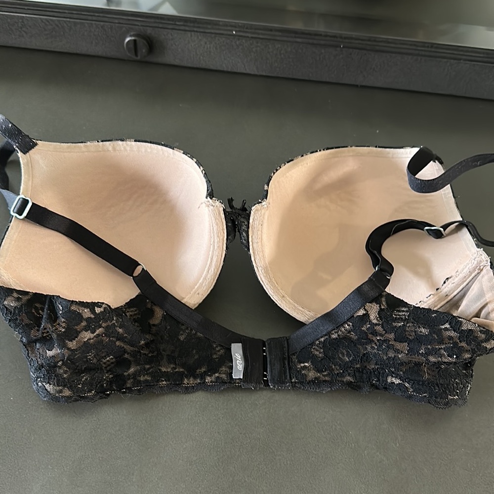 Bra - Picture 2 of 3